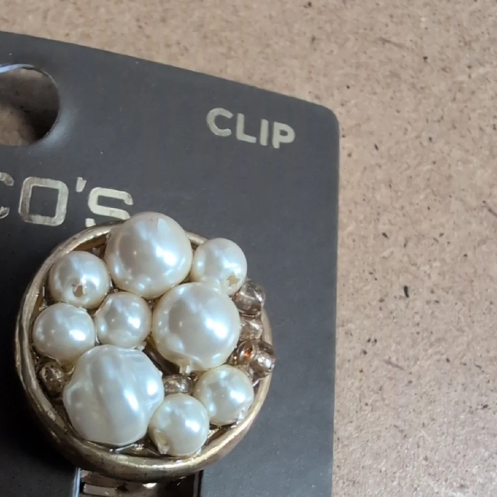 Chico's Gold-Tone Faux Pearl Cluster Clip Earrings - Cream Pearls